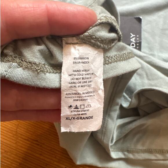 NWT See You Monday light mint green open back tank SIZE XL - Picture 4 of 5